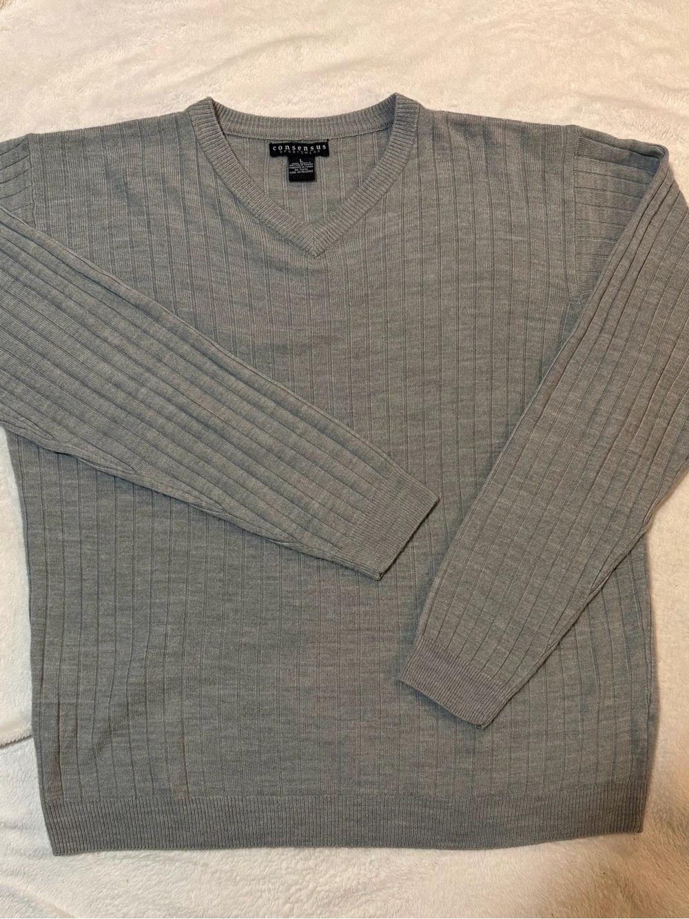 Men’s V-Neck Ribbed Sweater - Gray Unisex classic